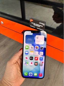 iPhone 14 Plus 128GB Unlocked to any carrier 90 day warranty! We offer financing.