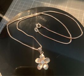 Vintage Italian Solid Silver Hawaiian Plumeria Flower Pendant Necklace