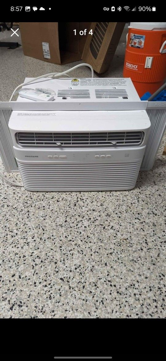 Frigidaire FHWC064WB1 6000 Btu Window Air Conditioner