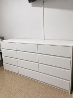 White drawer dresser