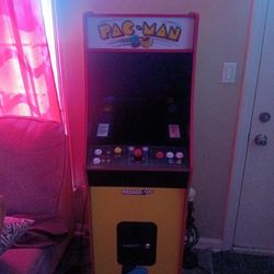 Pacman Arcade Game Yellow 