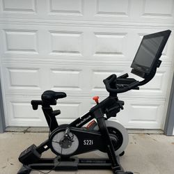 Nordic Track Studio Bike-LIKE NEW!