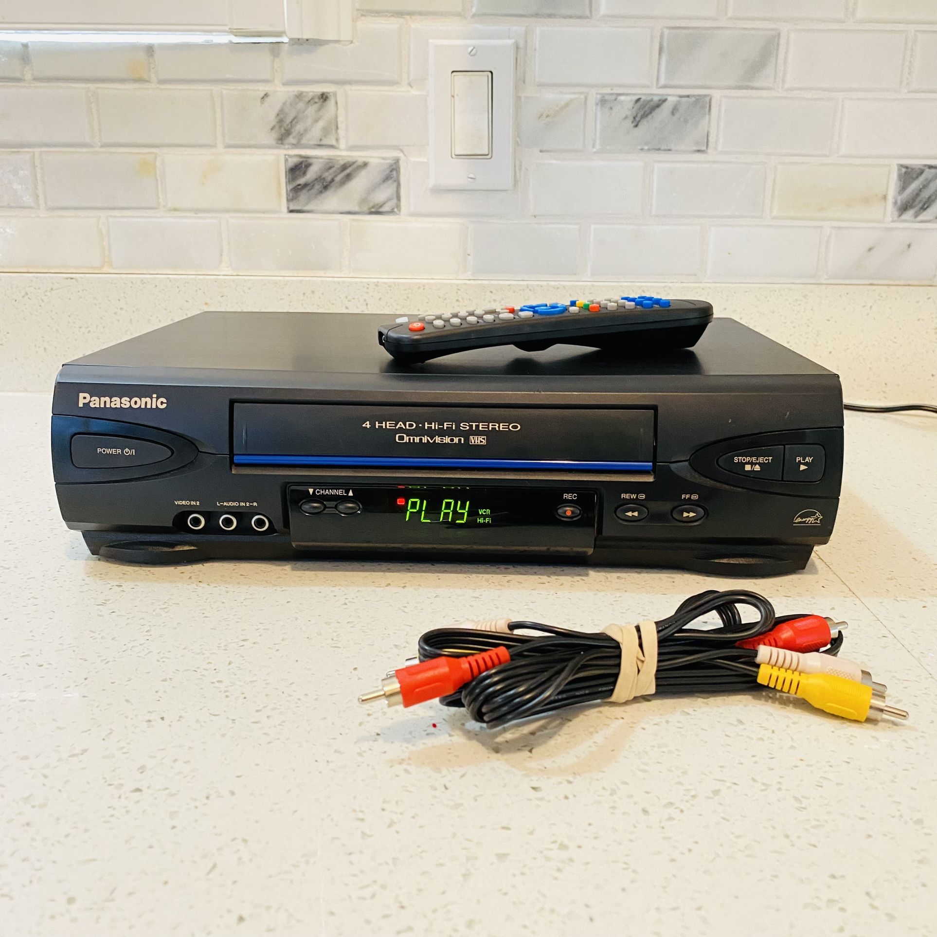 Panasonic PV-V4522 Omnivision 4 Head Hi-Fi Stereo VHS Player VCR w/ Remote Works