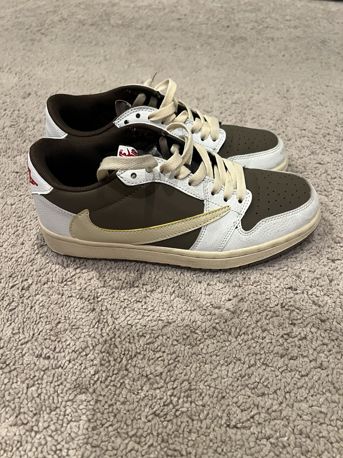 travis scott nike shoes