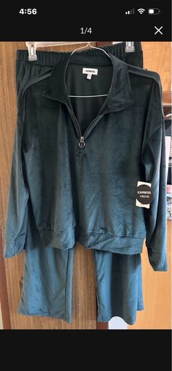 Express 2-Piece Velour Tracksuit Set SALE $35 🍀