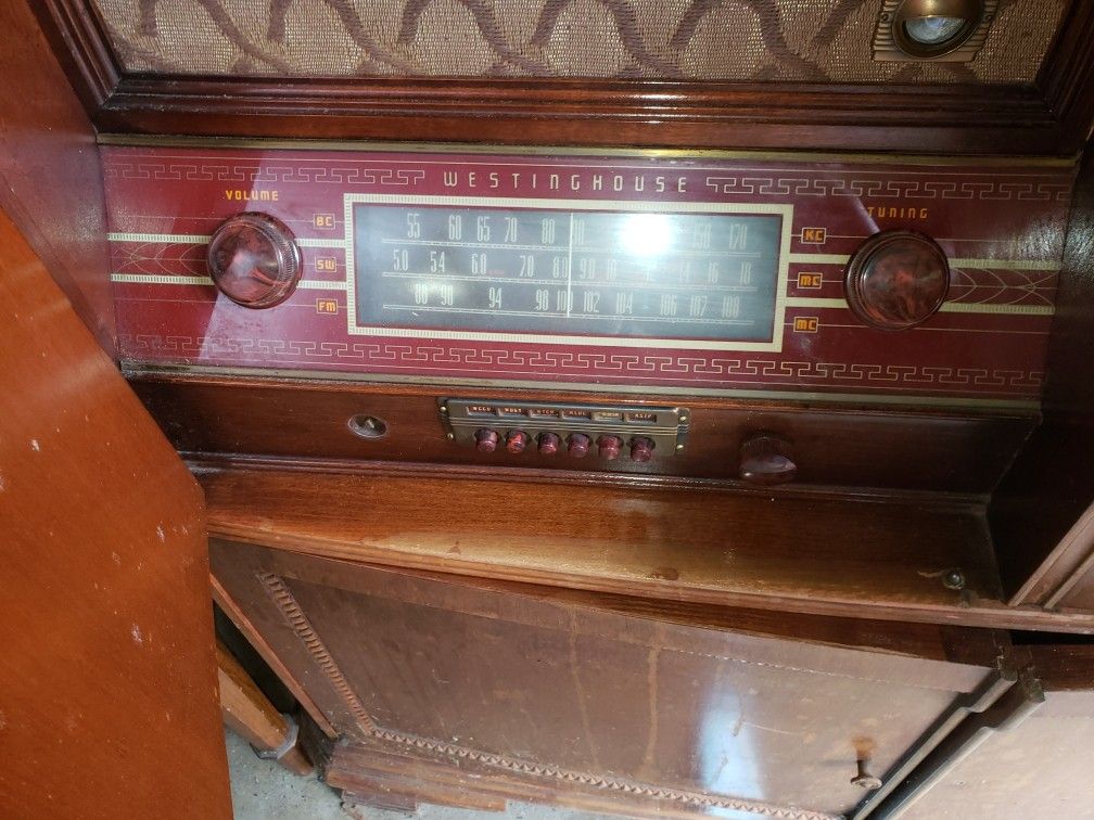 Westlinghouse Receiver And RCA Turntable Vintage Cabinet Very Rare