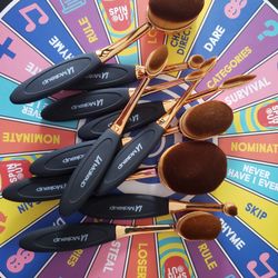 10pcs Oval Makeup Brush Set