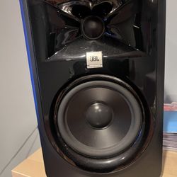 2 JBL 3 Series Mk II