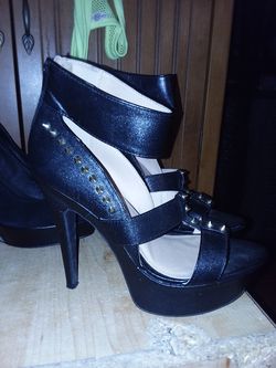 Heels size 9