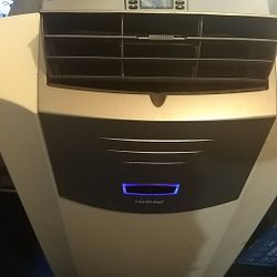 Portable Air conditioner.......13.000 BTU