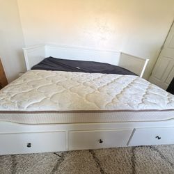 HEMNES BED IKEA