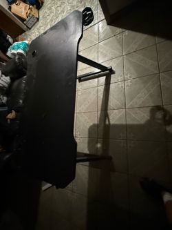 Gaming desk