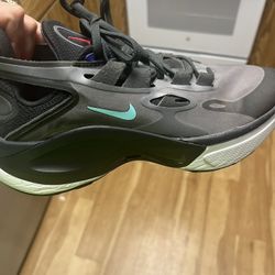 Running Shoes