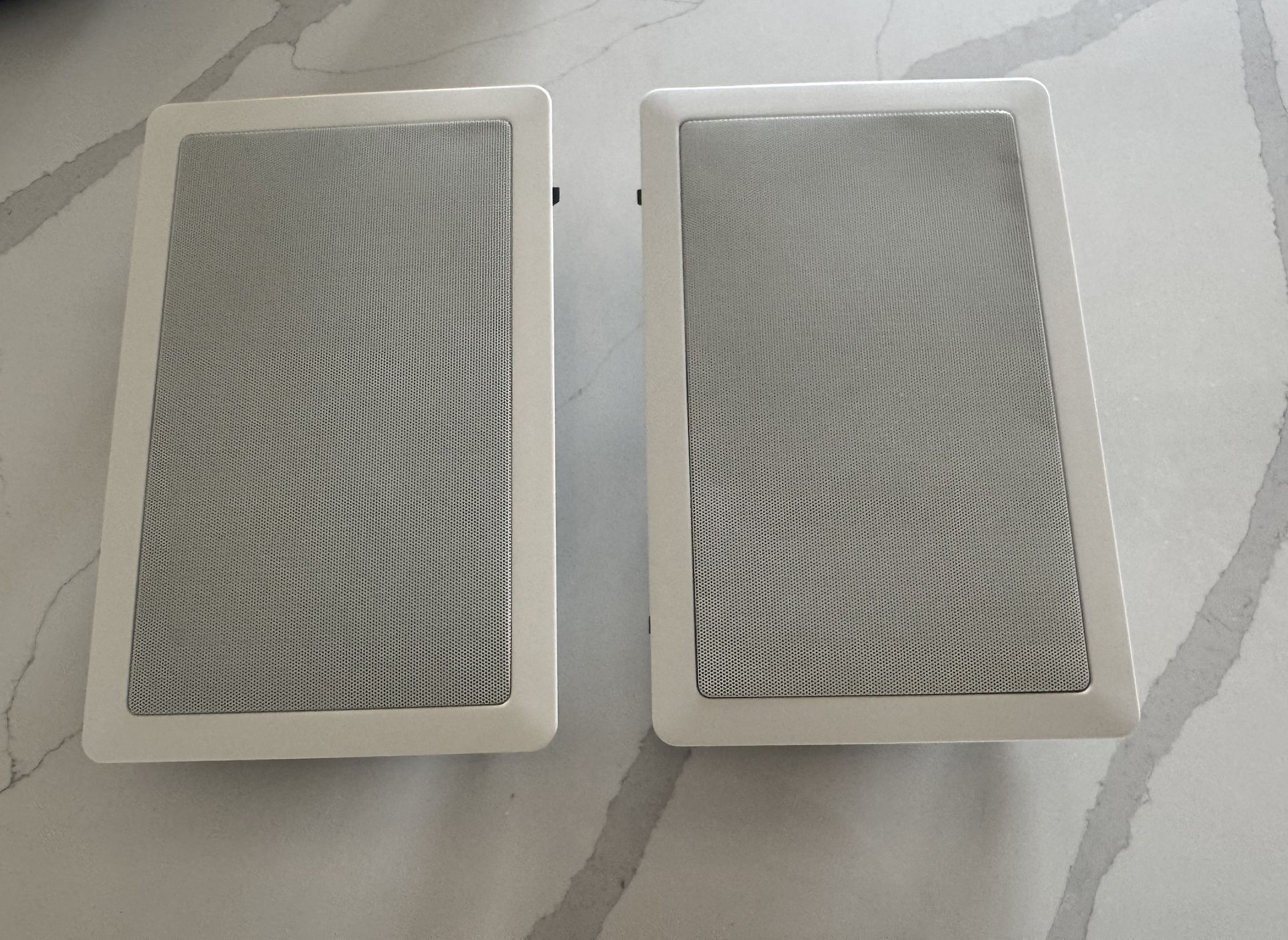Klipsch Wall/ceiling Speakers