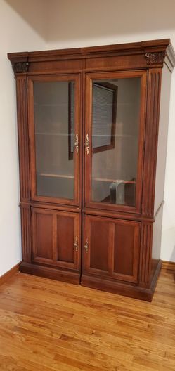 Dining cabinet