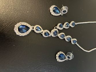 Necklace/earring set