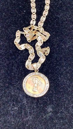 14k chain with pendant