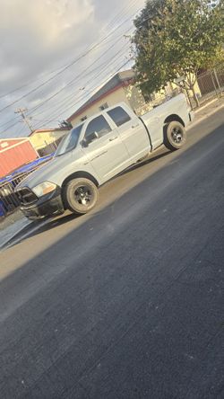 This Dodge Is For Sell Everthing Is Good