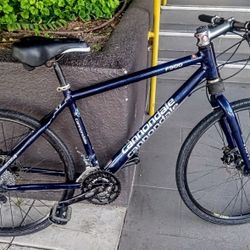 Nice Cannondale  F 900 - Hydraulic Disk  Brakes. 