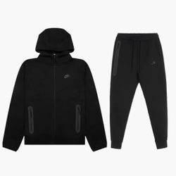 Nike Tech Set
