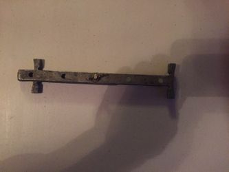 Masonry line stretcher