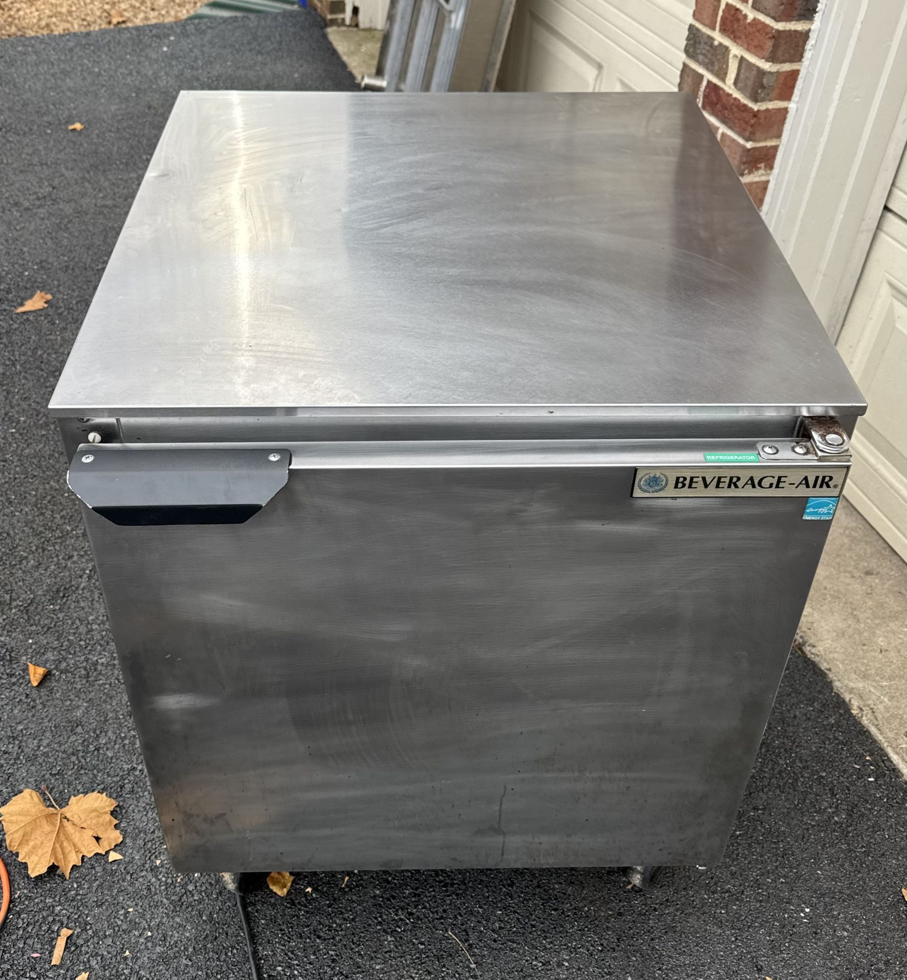 Beverage-Air 27” Commercial Undercounter 1 Door Refrigerator  