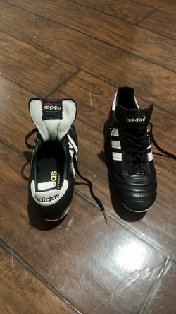 Copa mundial soccer cleats.