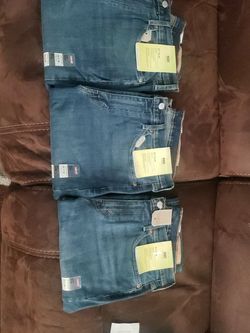 3 New Pairs Of Levi's Jeans