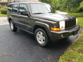 2006 JEEP COMMANDER V6 3RD ROW. GOOD ON GAS. FINANCING!