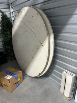 4 -6 ft banquet tables