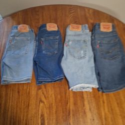 Boys Levi's Shorts Size 7-8T
