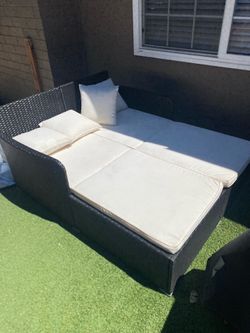 Outdoor Lounge Bed