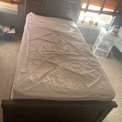 Twin bed and Can New attress with box
