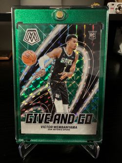 2023-24 Mosaic - Give and Go Victor Wembanyama #12 Green Prizm w/green mag