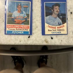 Old HOF Baseball Cards Thurman Munson And Gaylord Perry 