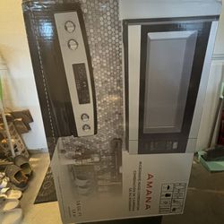 Brand new Microwave Never Opened 