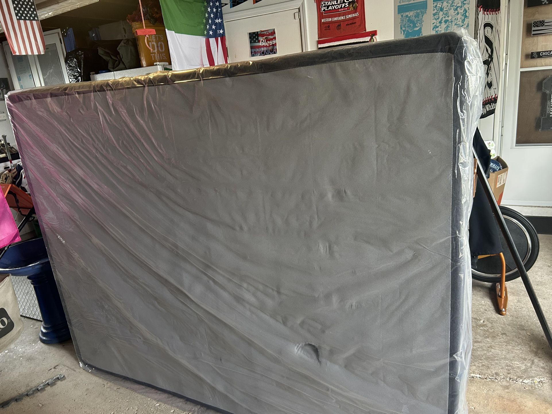 Queen Size Sealy Posturepedic Mattress, Box Spring And Frame