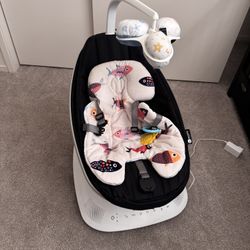 4moms MomarOo Baby Swing