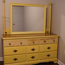 Antique Bassett Bedroom Set