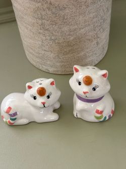 Boston Warehouse Unikitty "Caticorn" Salt and Pepper Shakers