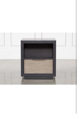 Living Spaces Bayliss 27” Nightstand LIKE NEW! Discontinued Item! OFFERS WELCOME!