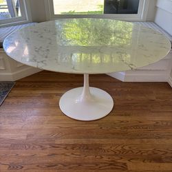 Modern Faux Marble Pedestal Dining Table