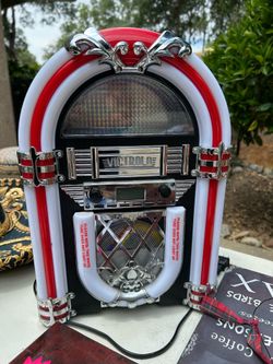 Desktop Jukebox with bluetooth