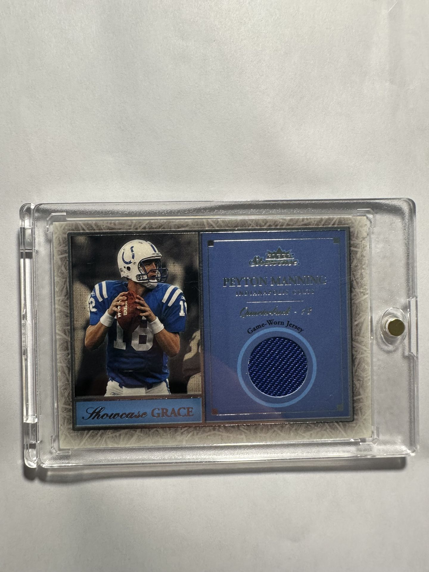 2004 Fleer Showcase Peyton Manning Grace Game-Worn Jersey Card SG-PM Colts NFL