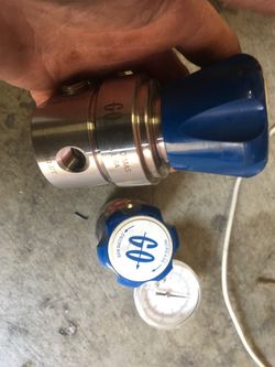 2 industrial grade pressure regulators
