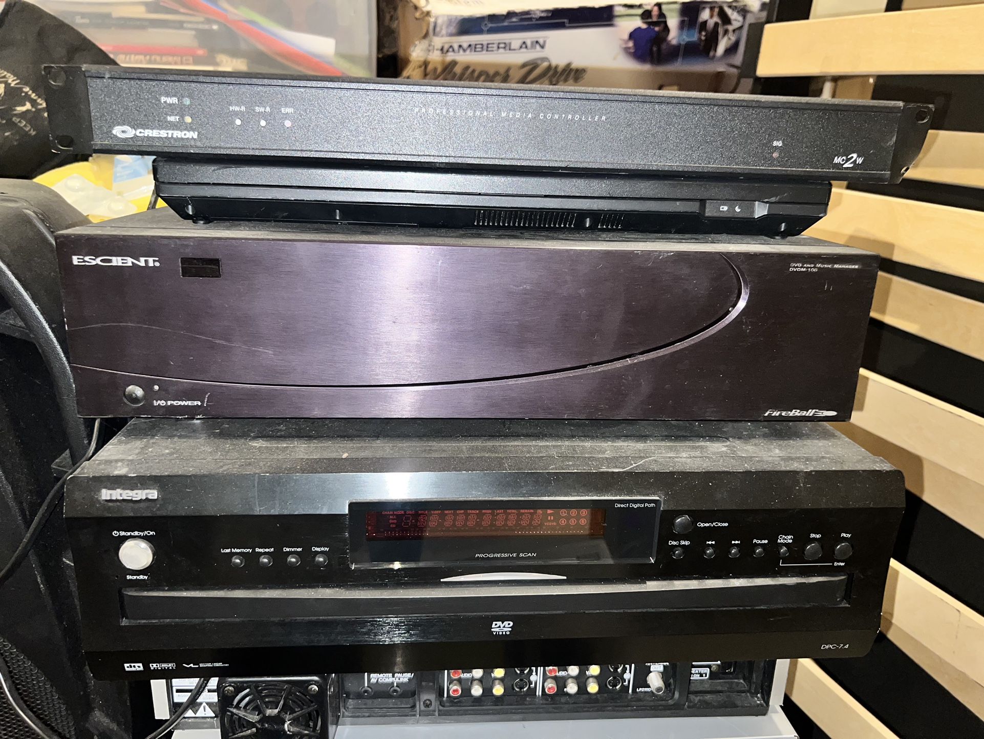 Escient Fireball DVDM-100