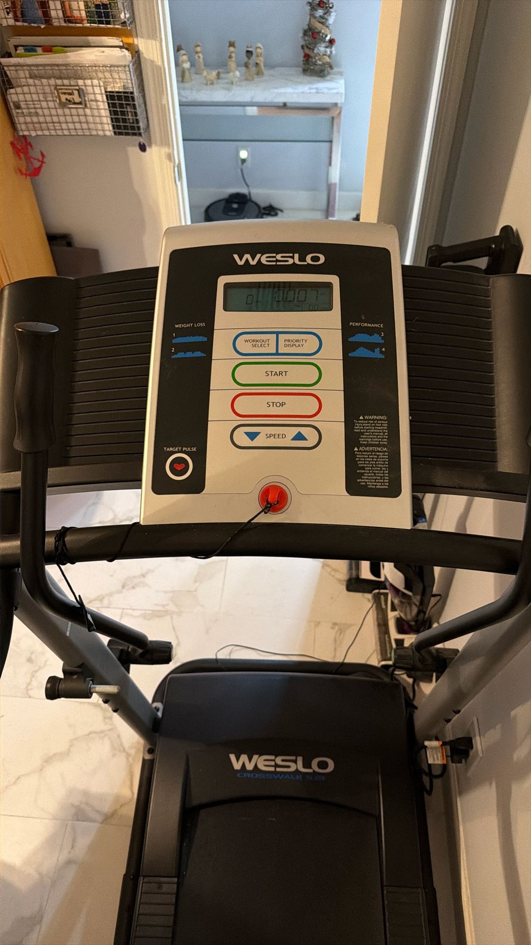 Perfect Condition Treadmill Weslo Crosswalk 5.2T 