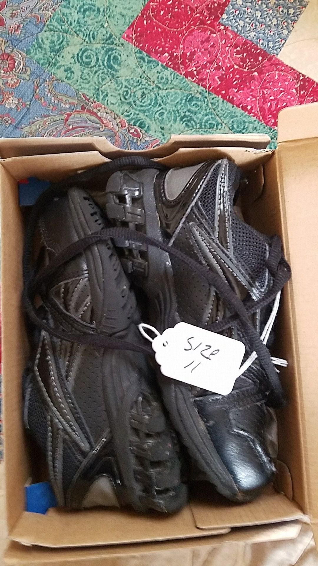 Boys Reebox size 11