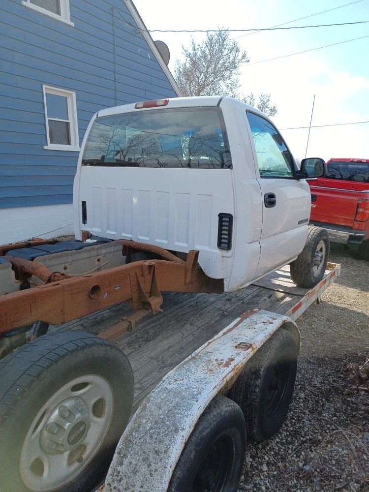 Parting Out 1999//////// 2001 Chevy 3/4 Ton Truck