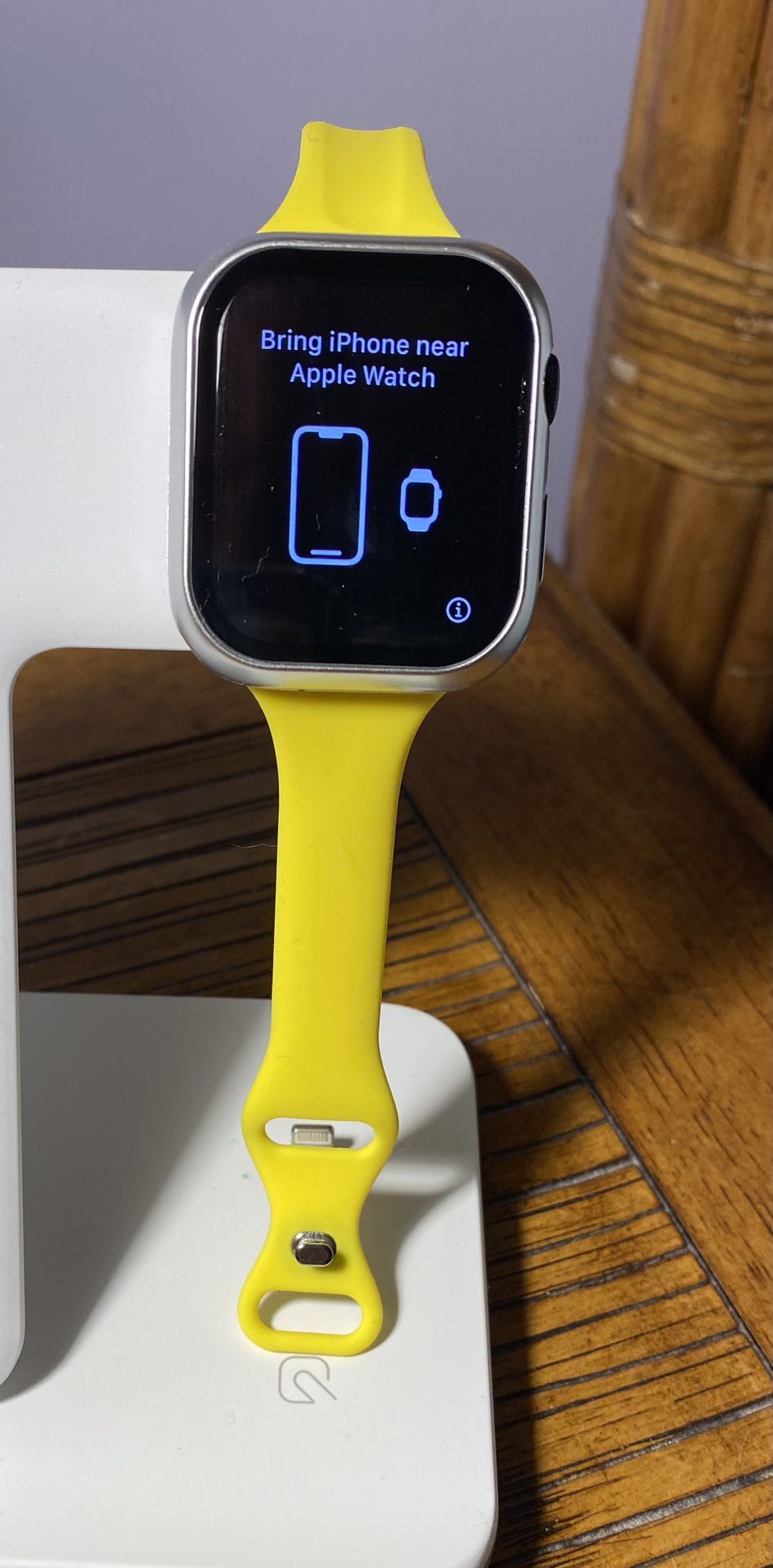 New Apple Watch SE 44mm +cellular